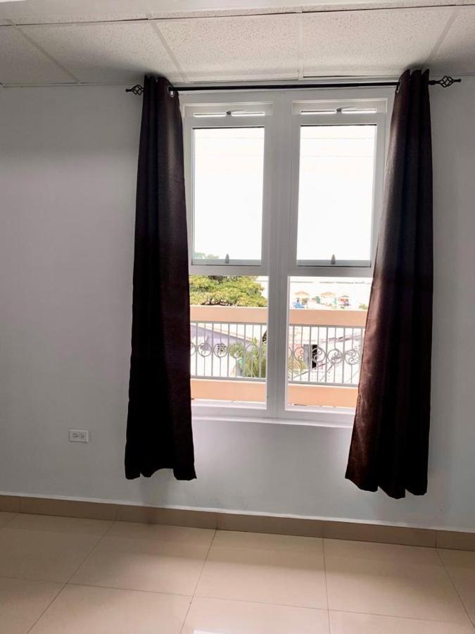 Coastal Bay Suite & Golf Cart Rental سان بيدرو المظهر الخارجي الصورة